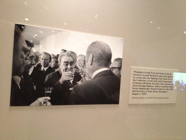 Иллюстрация к книге — Четверть века в Америке. Записки корреспондента ТАСС [i_011.jpg]