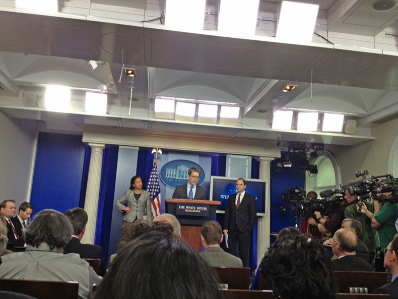 Иллюстрация к книге — Четверть века в Америке. Записки корреспондента ТАСС [i_035.jpg]