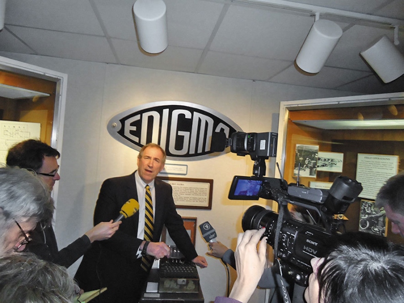 Иллюстрация к книге — Четверть века в Америке. Записки корреспондента ТАСС [i_045.jpg]