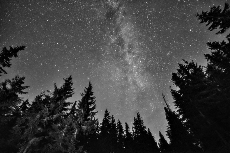 Иллюстрация к книге — Загадки космоса. Планеты и экзопланеты [i_001.jpg]