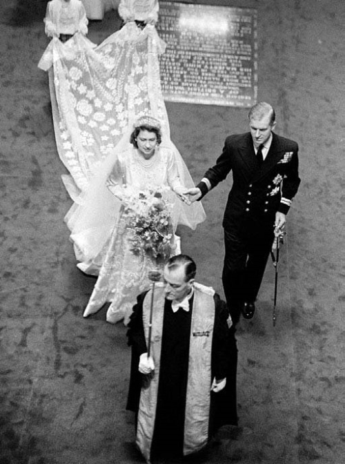 Иллюстрация к книге — Этикет, традиции и история романтических отношений [i_053.jpg]