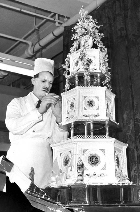 Иллюстрация к книге — Этикет, традиции и история романтических отношений [i_062.jpg]