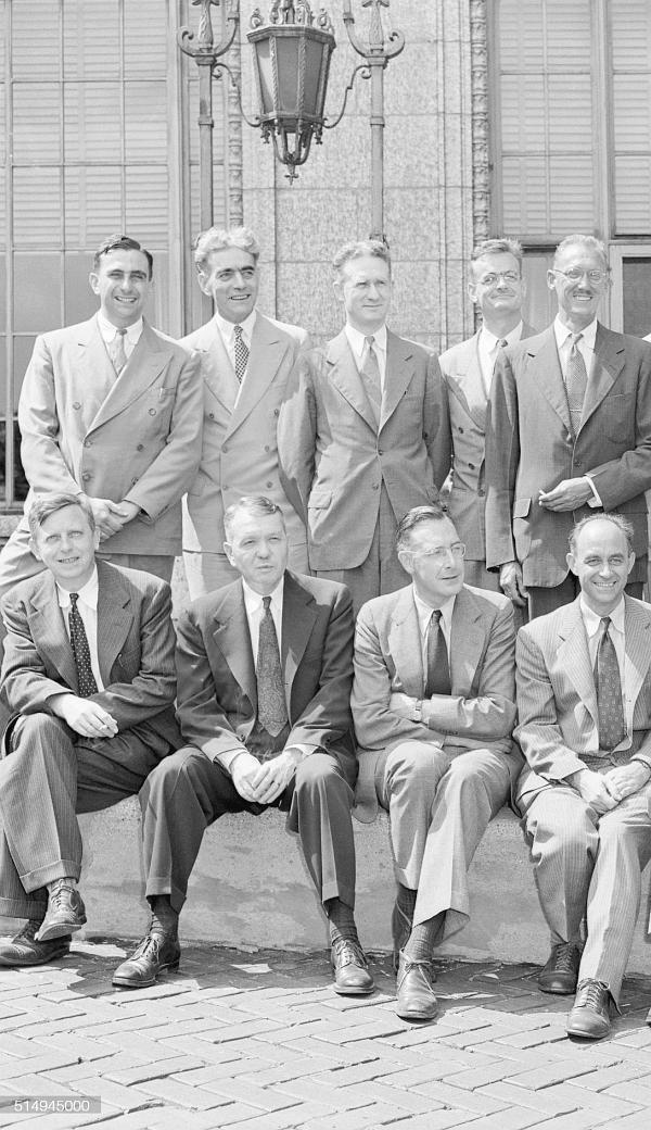 Иллюстрация к книге — Атомный проект. Жизнь за «железным занавесом» [i_010.jpg]