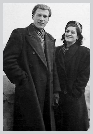 Иллюстрация к книге — Двор на Поварской [i_038.jpg]