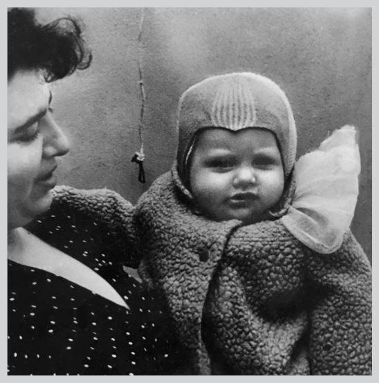 Иллюстрация к книге — Двор на Поварской [i_078.jpg]