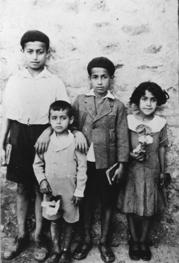 Иллюстрация к книге — Безродные шпионы. Тайная стража у колыбели Израиля [i_006.jpg]