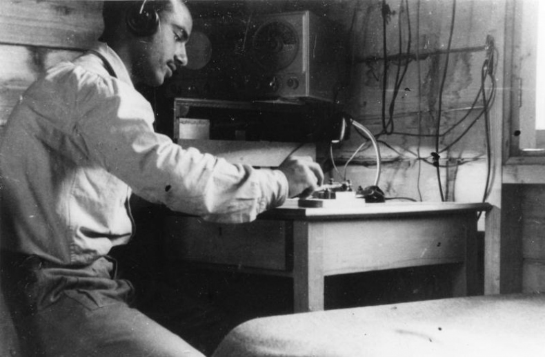 Иллюстрация к книге — Безродные шпионы. Тайная стража у колыбели Израиля [i_012.jpg]