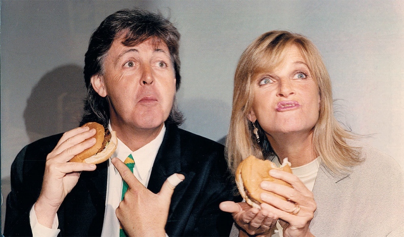 Иллюстрация к книге — Пол Маккартни. Биография [i_028.jpg]