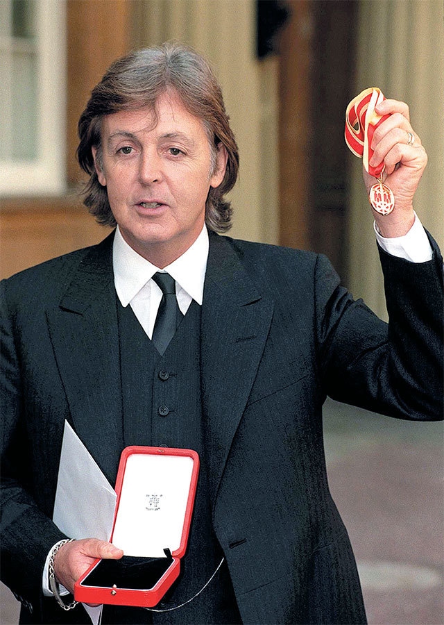 Иллюстрация к книге — Пол Маккартни. Биография [i_029.jpg]