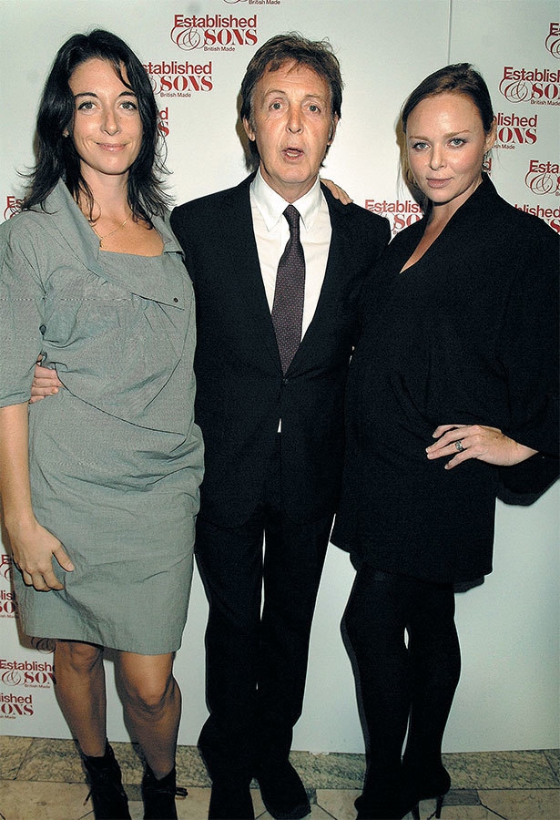 Иллюстрация к книге — Пол Маккартни. Биография [i_034.jpg]