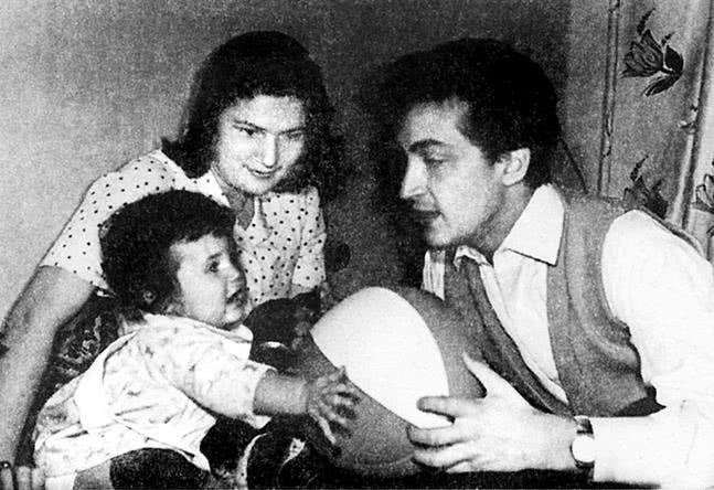 Иллюстрация к книге — Рисунки на песке [i_007.jpg]