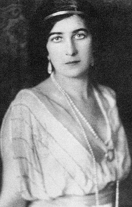 Иллюстрация к книге — Влиятельные семьи Англии. Как наживали состояния Коэны, Ротшильды, Голдсмиды, Монтефиоре, Сэмюэлы и Сассуны [i_021.jpg]