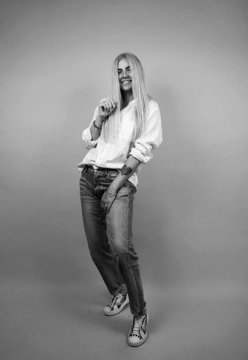 Иллюстрация к книге — Хорошие девочки не бросают мужей. Но не лучше ли быть счастливой? [i_023.jpg]