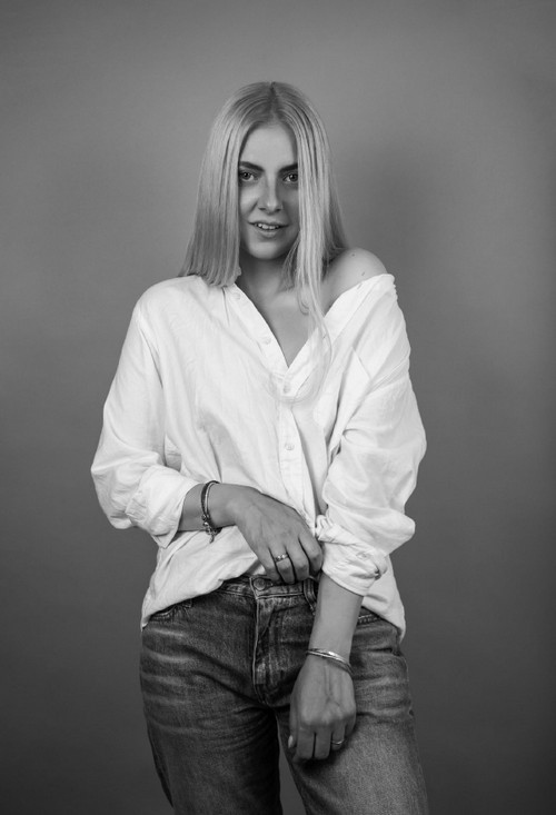 Иллюстрация к книге — Хорошие девочки не бросают мужей. Но не лучше ли быть счастливой? [i_024.jpg]