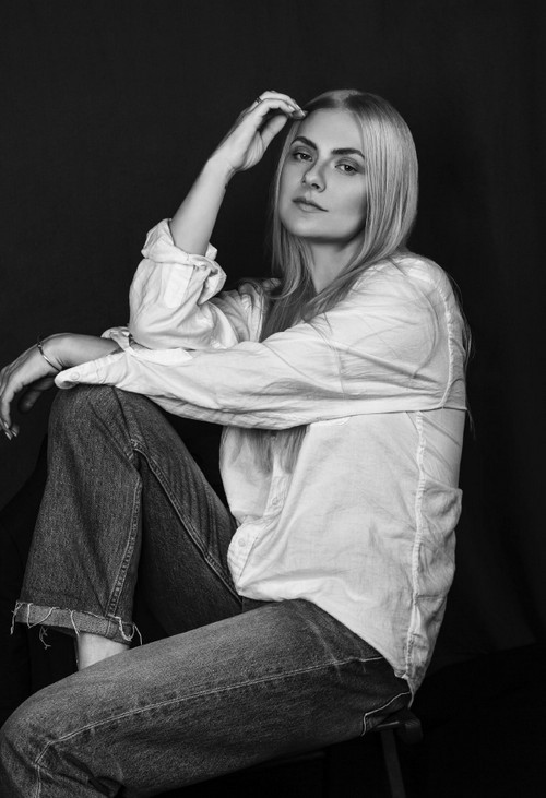 Иллюстрация к книге — Хорошие девочки не бросают мужей. Но не лучше ли быть счастливой? [i_030.jpg]