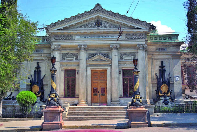 Иллюстрация к книге — История Крыма и Севастополя. От Потемкина до наших дней [i_063.jpg]