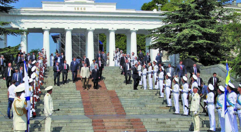 Иллюстрация к книге — История Крыма и Севастополя. От Потемкина до наших дней [i_090.jpg]