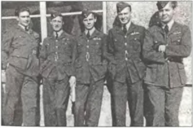 Иллюстрация к книге — Асы Второй мировой войны. Британская империя. Том 1 [i_237.jpg]