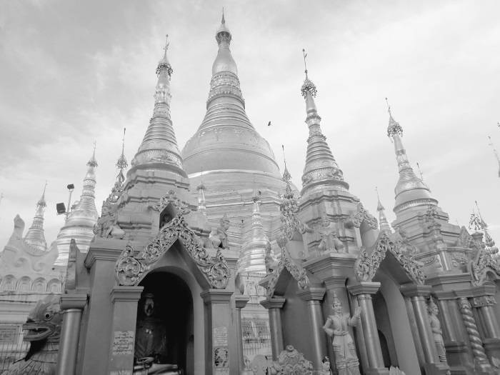 Иллюстрация к книге — Буддизм. Один учитель, много традиций [i_018.jpg]