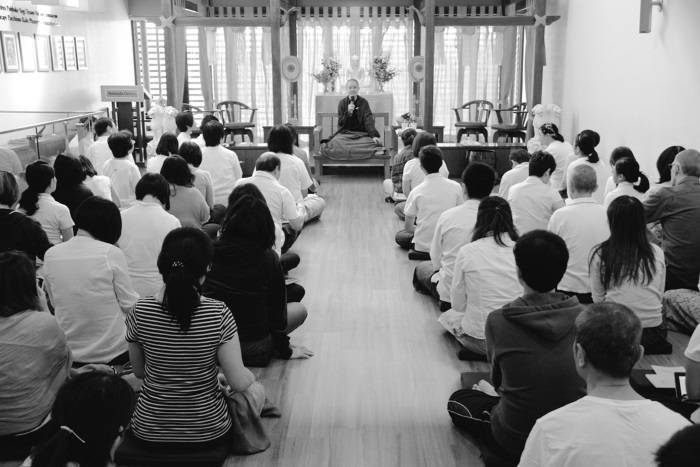 Иллюстрация к книге — Буддизм. Один учитель, много традиций [i_025.jpg]