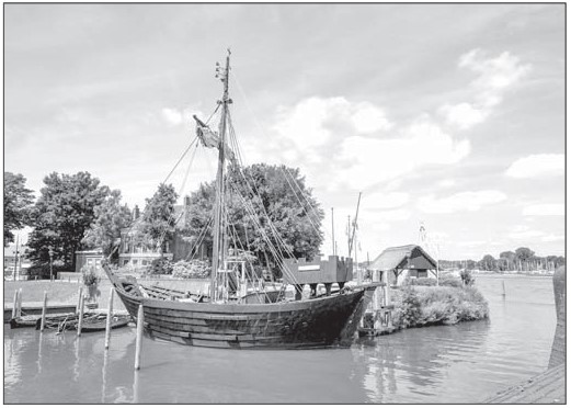 Иллюстрация к книге — История плавающих средств. От плота до субмарины [i_010.jpg]