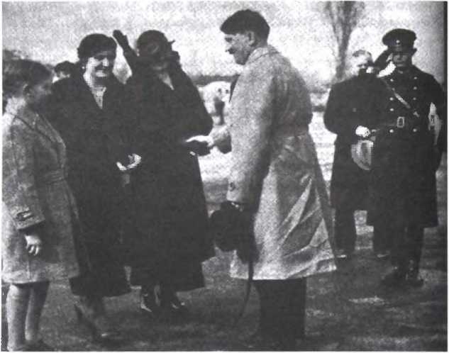 Иллюстрация к книге — BMW: история семьи Квандт, возродившей компанию [i_008.jpg]