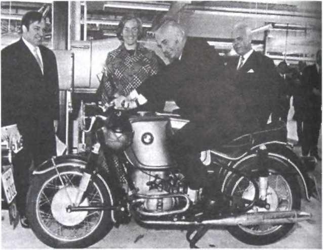 Иллюстрация к книге — BMW: история семьи Квандт, возродившей компанию [i_025.jpg]