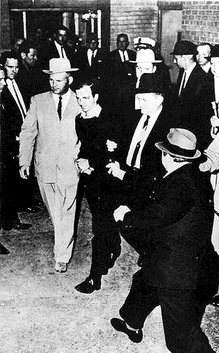 Иллюстрация к книге — США. Полная история страны [i_082.jpg]