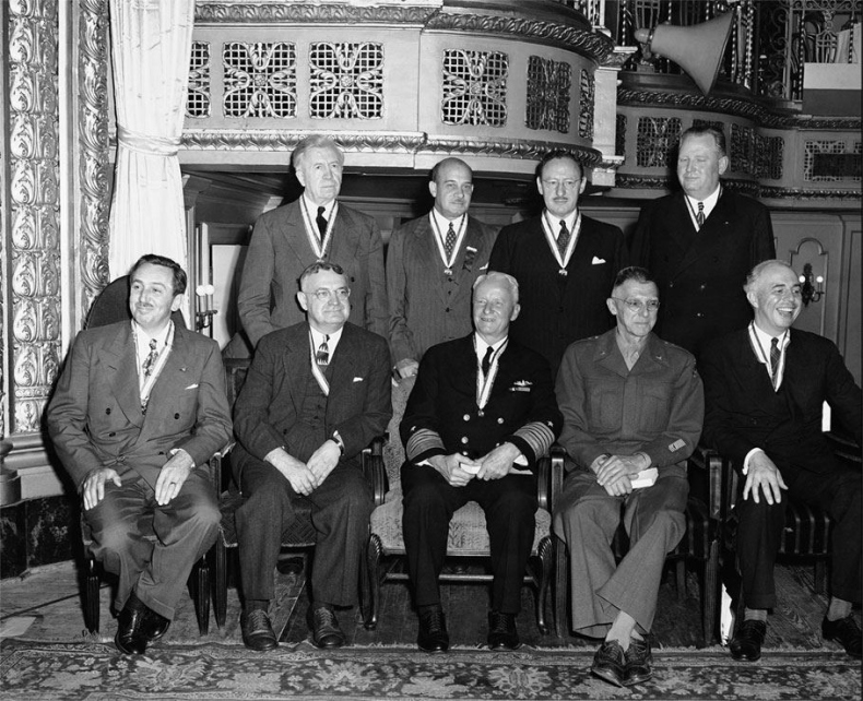 Иллюстрация к книге — Уолт Дисней. Преврати свою жизнь в магию [i_007.jpg]