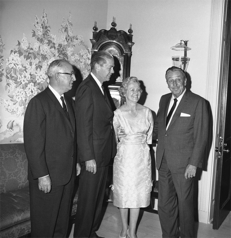 Иллюстрация к книге — Уолт Дисней. Преврати свою жизнь в магию [i_013.jpg]