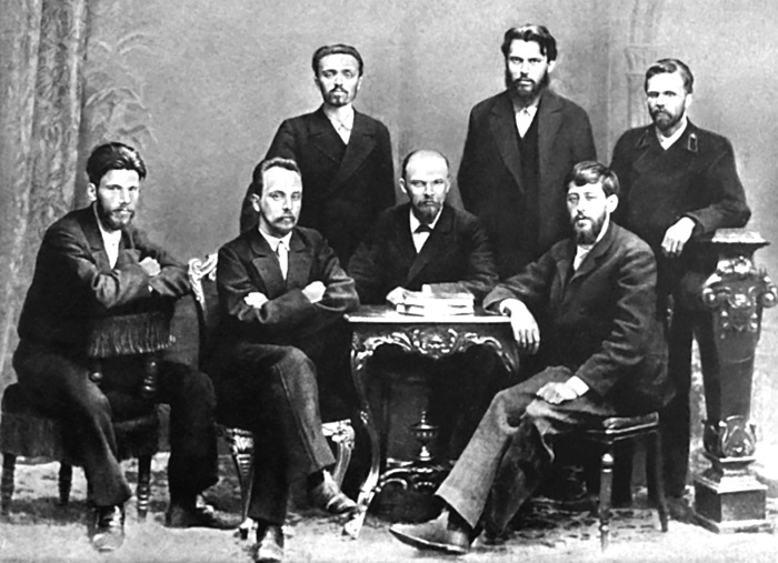 Иллюстрация к книге — В.И. Ленин. Полная биография [i_004.jpg]