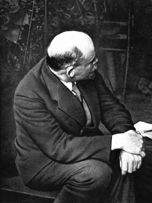 Иллюстрация к книге — В.И. Ленин. Полная биография [i_022.jpg]