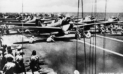 Иллюстрация к книге — Авианосцы [i_056.jpg]