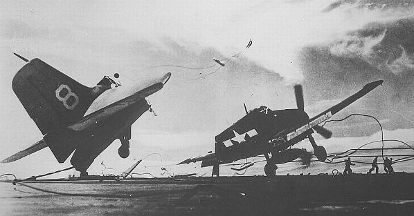 Иллюстрация к книге — Авианосцы [i_087.jpg]