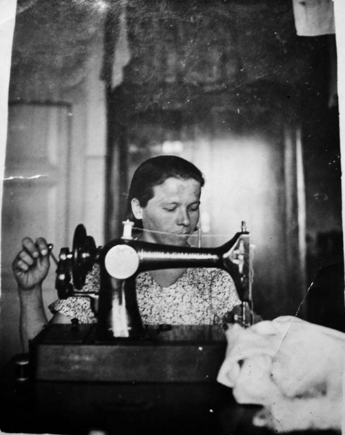 Иллюстрация к книге — Я был там: история мальчика, пережившего блокаду. Воспоминания простого человека о непростом времени [i_018.jpg]