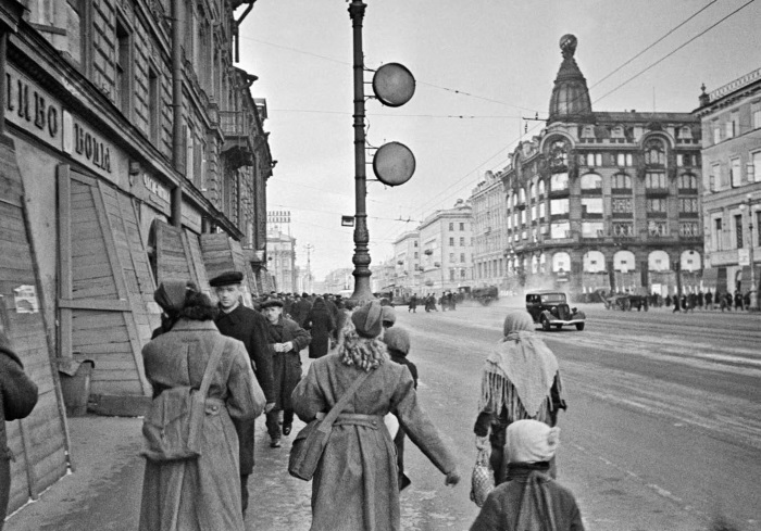 Иллюстрация к книге — Я был там: история мальчика, пережившего блокаду. Воспоминания простого человека о непростом времени [i_037.jpg]