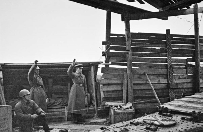 Иллюстрация к книге — Я был там: история мальчика, пережившего блокаду. Воспоминания простого человека о непростом времени [i_042.jpg]