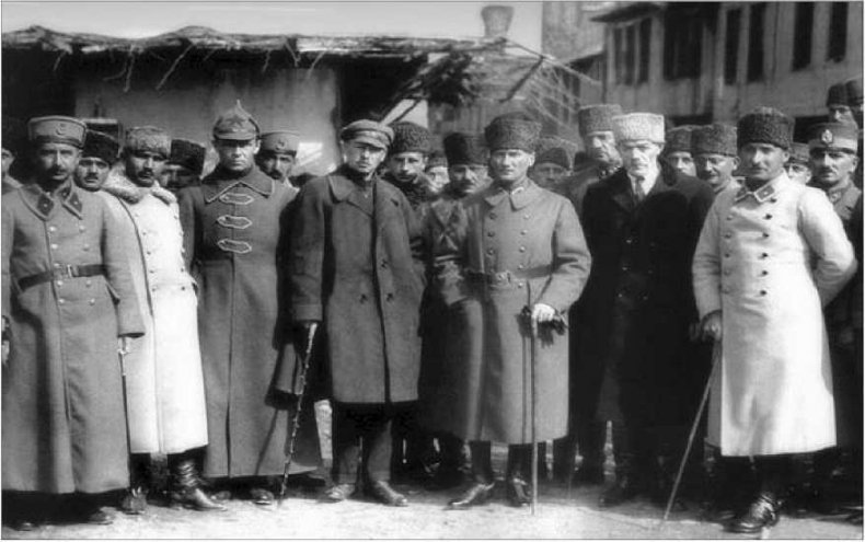 Иллюстрация к книге — Советская военная разведка 1917—1934 гг. [i_021.jpg]