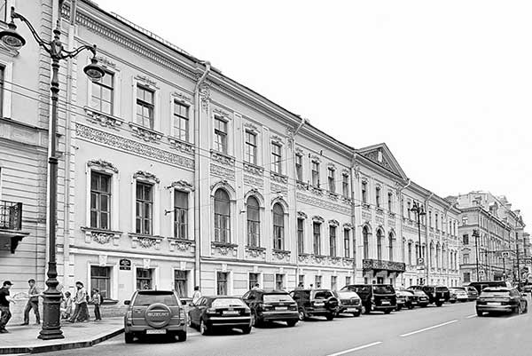 Иллюстрация к книге — Зазеркалье Петербурга. Путешествие в историю [i_003.jpg]