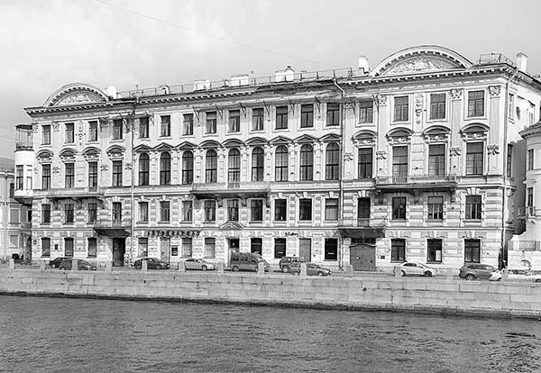 Иллюстрация к книге — Зазеркалье Петербурга. Путешествие в историю [i_032.jpg]