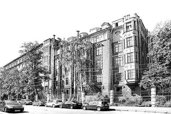 Иллюстрация к книге — Зазеркалье Петербурга. Путешествие в историю [i_083.jpg]