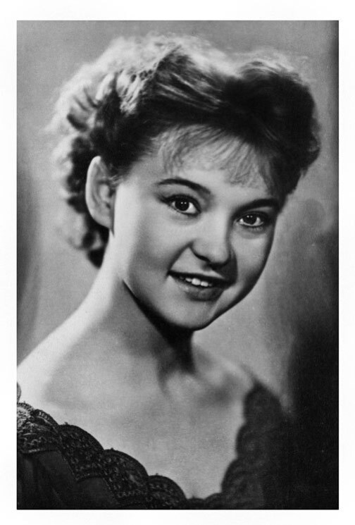 Иллюстрация к книге — Людмила Гурченко. Золотые годы [image16.jpg]