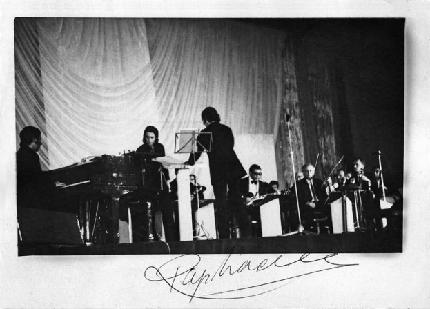 Иллюстрация к книге — Людмила Гурченко. Золотые годы [image22.jpg]