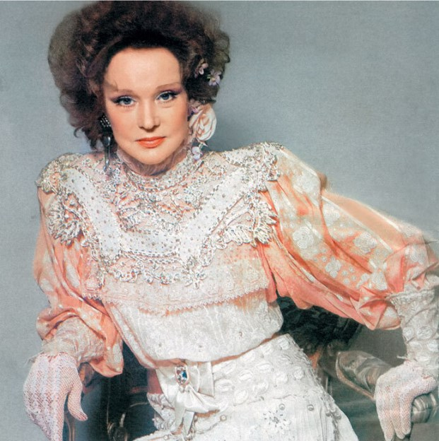 Иллюстрация к книге — Людмила Гурченко. Золотые годы [image7.jpg]