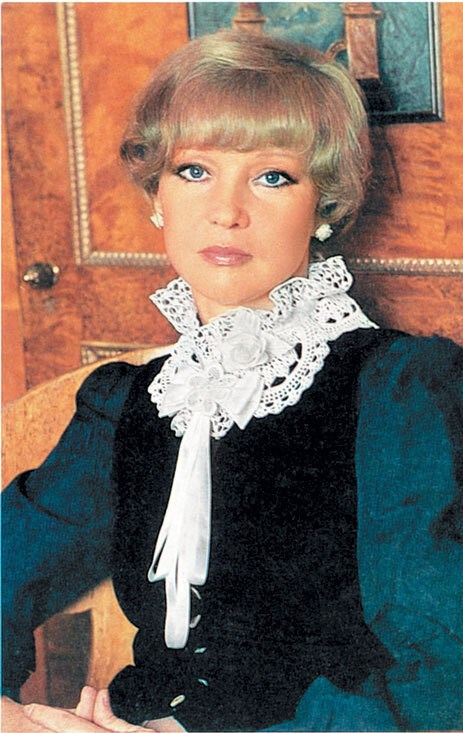 Иллюстрация к книге — Людмила Гурченко. Золотые годы [image8.jpg]