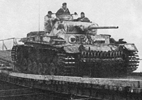 Иллюстрация к книге — Танки между Доном и Северским Донцом. Воспоминания командира танковой роты о зимних сражениях под Сталинградом. 1942–1943 [i_064.jpg]