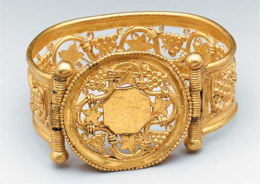 Иллюстрация к книге — Византийская кунсткамера. Неортодоксальные факты из жизни самой православной империи [i_051.jpg]