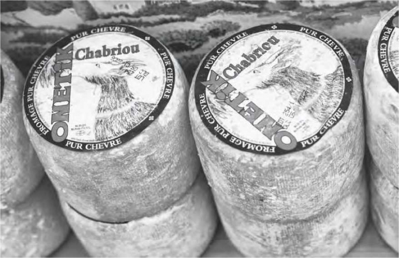 Иллюстрация к книге — Сладкая жизнь в Париже. Гастрономические авантюры в самом прославленном и противоречивом городе мира [i_002.jpg]