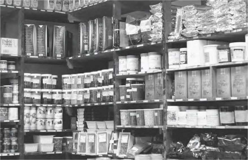 Иллюстрация к книге — Сладкая жизнь в Париже. Гастрономические авантюры в самом прославленном и противоречивом городе мира [i_025.jpg]