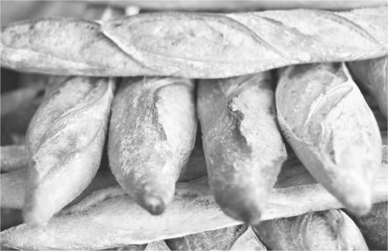 Иллюстрация к книге — Сладкая жизнь в Париже. Гастрономические авантюры в самом прославленном и противоречивом городе мира [i_030.jpg]